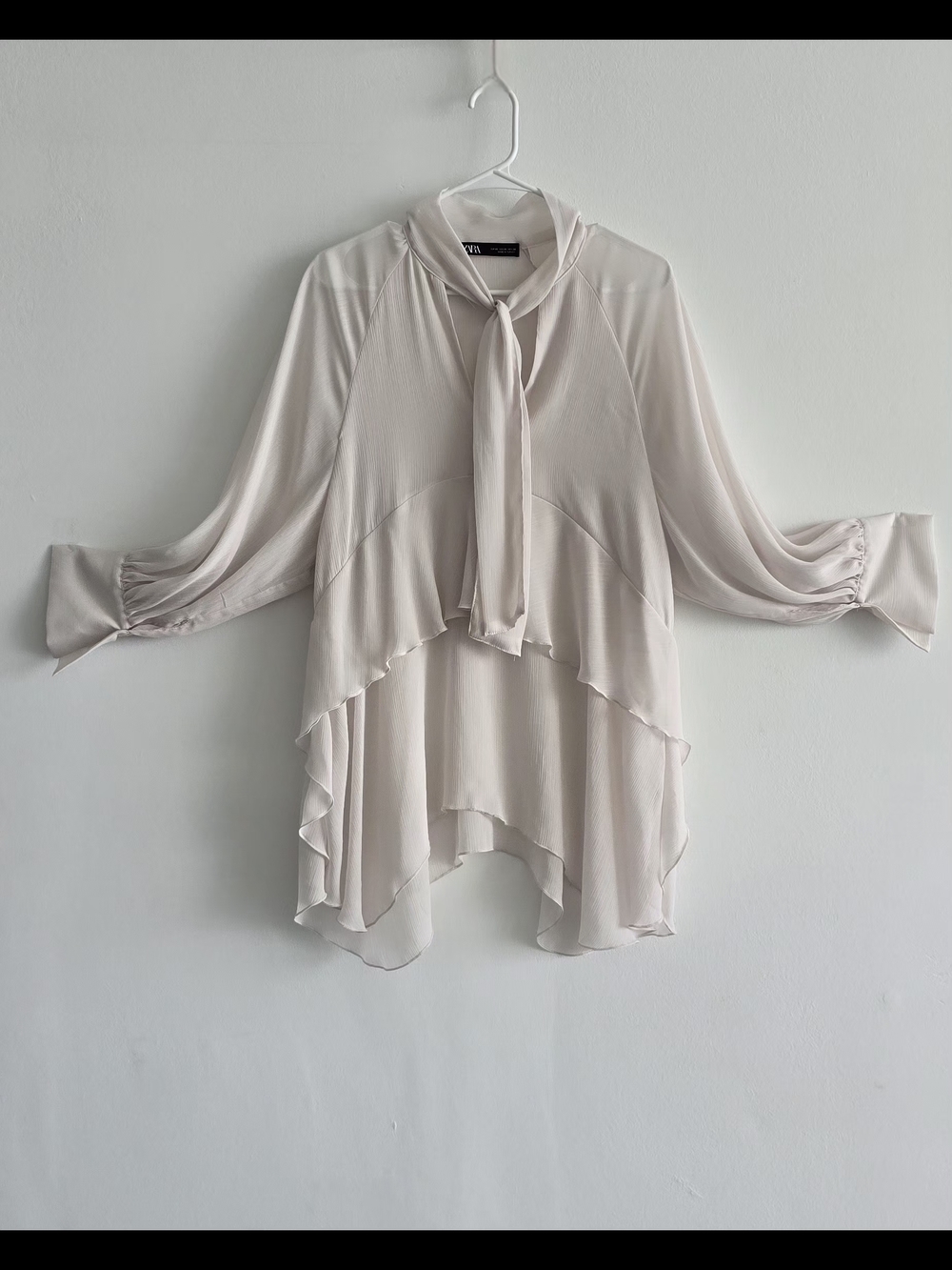 Zara long Sleeve loose top size XS all new